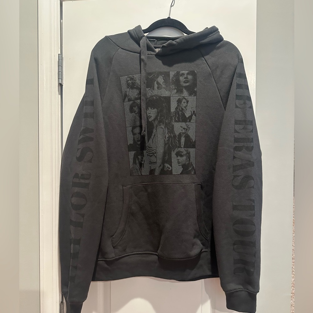 Brand New Taylor Swift Black Hoodie Eras Tour SIZE MEDIUM
